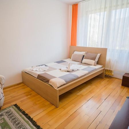 Rustic & Spacious 3Br Apartment Bucureşti Eksteriør bilde