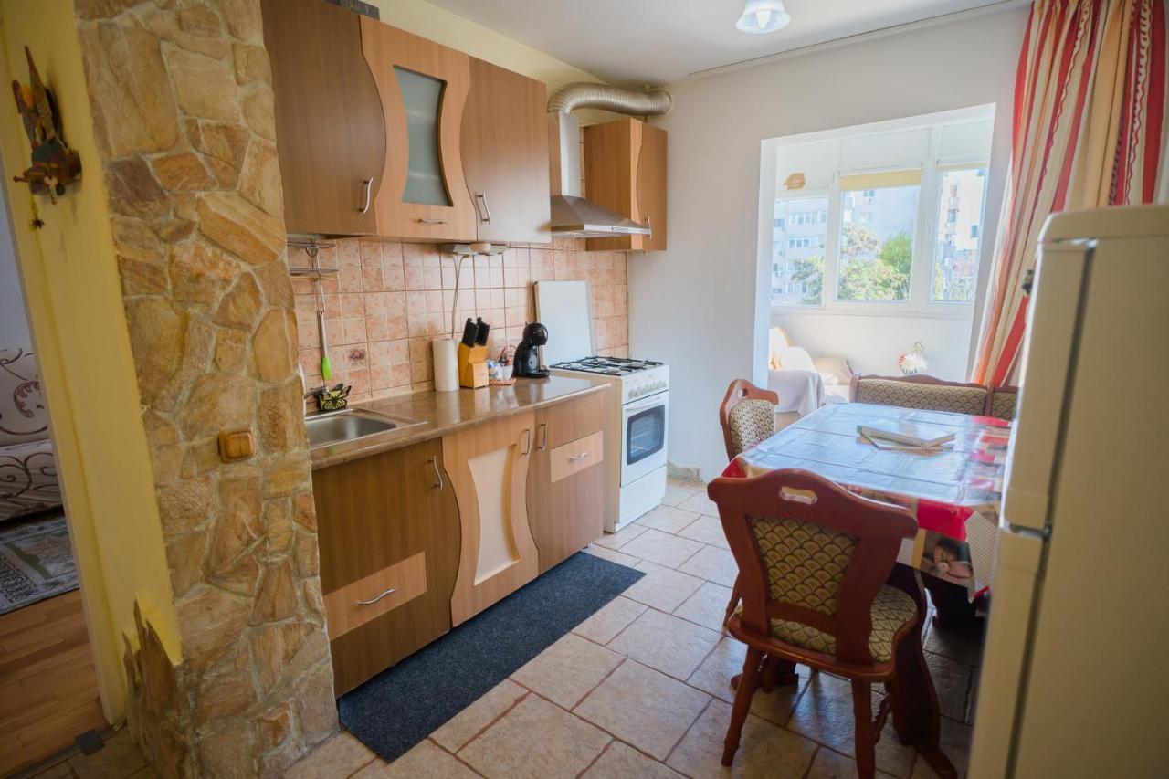 Rustic & Spacious 3Br Apartment Bucureşti Eksteriør bilde