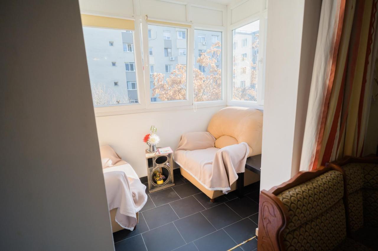 Rustic & Spacious 3Br Apartment Bucureşti Eksteriør bilde