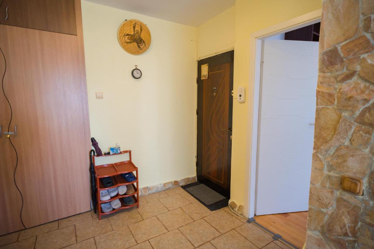 Rustic & Spacious 3Br Apartment Bucureşti Eksteriør bilde