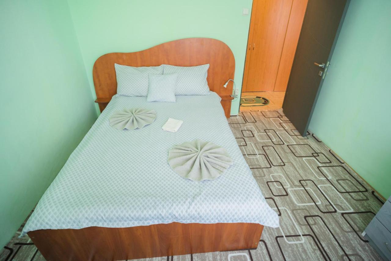 Rustic & Spacious 3Br Apartment Bucureşti Eksteriør bilde