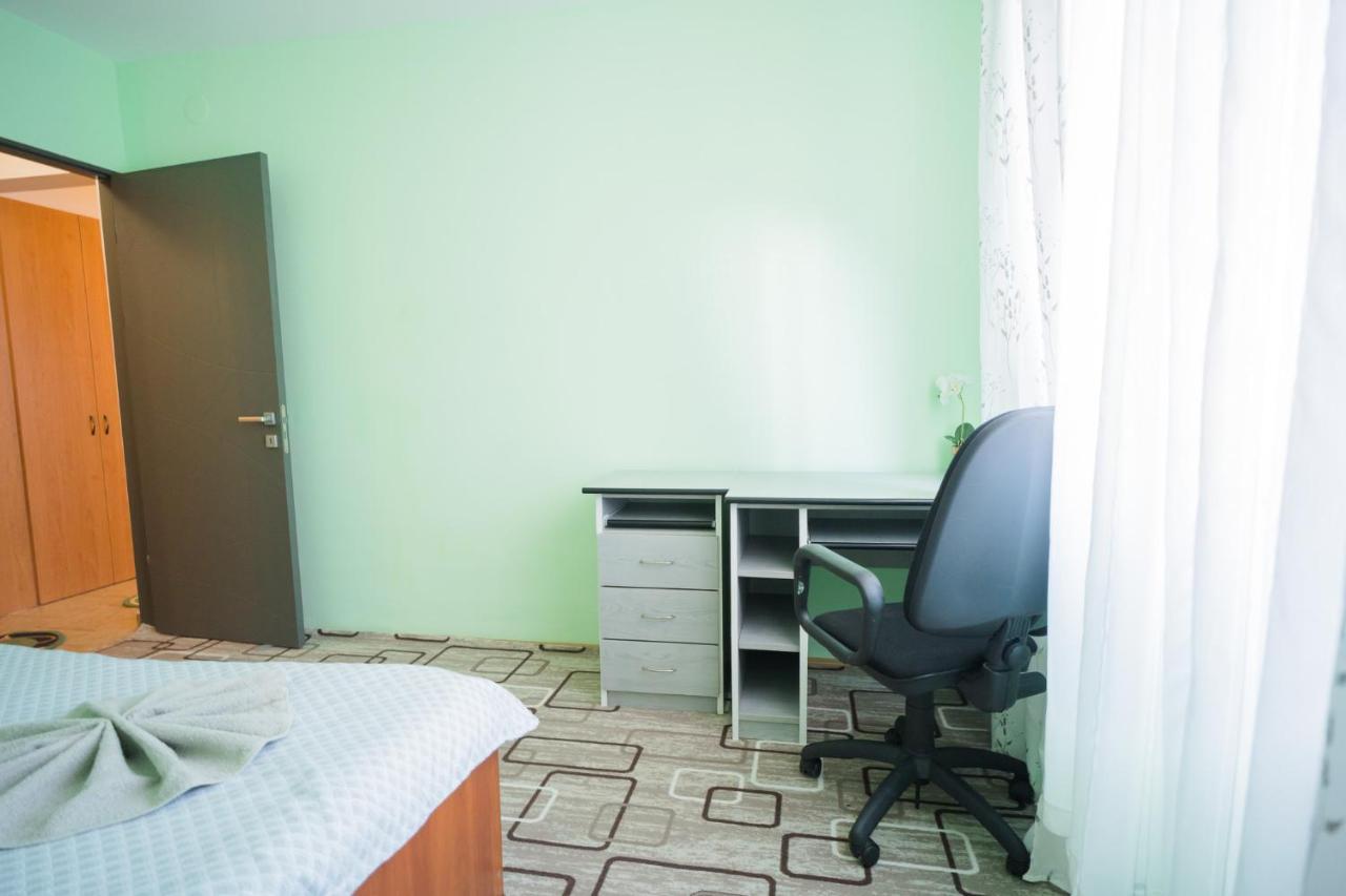 Rustic & Spacious 3Br Apartment Bucureşti Eksteriør bilde