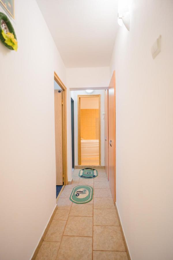 Rustic & Spacious 3Br Apartment Bucureşti Eksteriør bilde